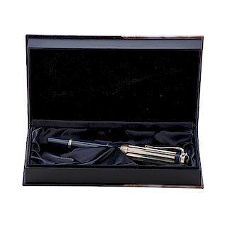 MONTBLANC CHARLES DICKENS FOUNTAIN PEN
