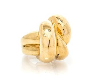 An 18 Karat Yellow Gold Knot Motif Ring. 14.70 dwts.