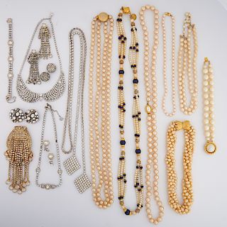 COLLECTION OF COSTUME PEARL & COLORLESS JEWELRY