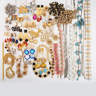 COLLECTION OF COSTUME JEWELRY