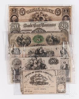 Group of bank notes and confederate currency