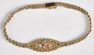 14K yellow gold bracelet with roses