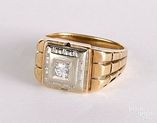 14K gold and diamond men's ring