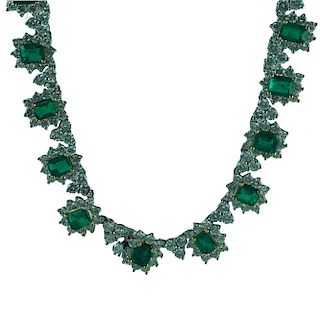 Contemporary 24.00ct emerald & 28.0ct Diamond