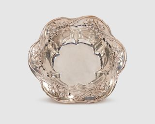 WHITING MFG. CO. Art Nouveau Silver Fruit Bowl, ca. 1910