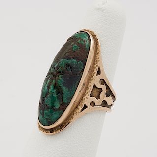 14k Yellow gold, turquoise, Arts & Crafts style ring