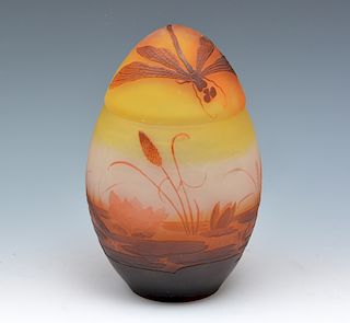 Galle mutli color cameo glass egg-form jar