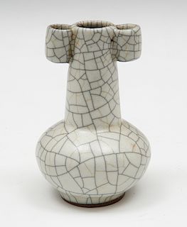 Rare Ge Ware Arrow Vase, Southern Sung