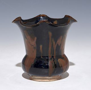 Russet-Splashed Black Glazed Chia-Dou Vase