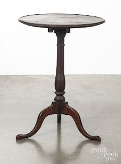 Pennsylvania Chippendale walnut candlestand