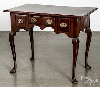 Pennsylvania Queen Anne mahogany dressing table