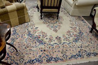 Kirman Oriental carpet, 9' x 12'.