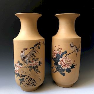 A PAIR OF CHINESE OLD YIXING RED-GLAZED VASE 