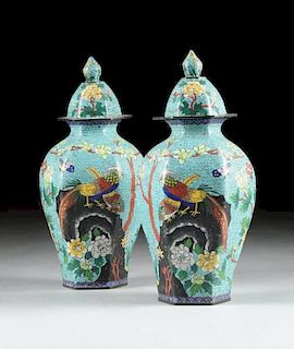 A PAIR OF CHINESE POLYCHROME ENAMELED TURQUOISE GROUND CLOISONNÉ LIDDED JARS, EARLY 20TH CENTURY,