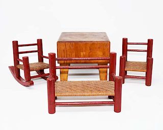 4 pieces of child's toy furniture