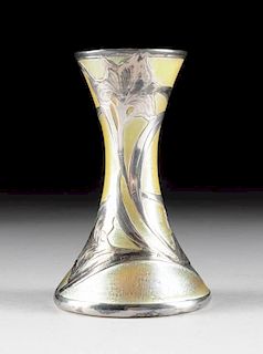 A LOETZ "SILBERIRIS II" ART GLASS VASE WITH SILVER OVERLAY DECORATION, KLOSTERMUHLE, CZECHOSLOVAKIA, CIRCA 1910,