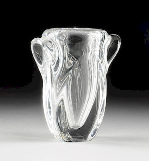 A CONTEMPORARY SEVRES CRYSTAL VASE, SIGNED, LATE 20TH CENTURY,
