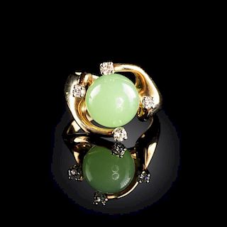 A 14K YELLOW GOLD, GREEN JADEITE, AND DIAMOND LADY'S RING,