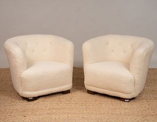 PAIR OF FAUX SHEARLING LOUNGE CHAIRS, IN THE STYLE OF FLEMMING LASSEN