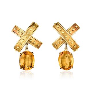 A Pair of 18K Gold Citrine Earclips