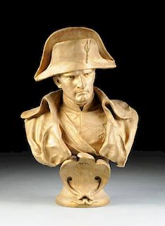 A LARGE GOLD PAINTED PLASTER BUST OF NAPOLEON BONAPARTE, POSSIBLY FRENCH, 20TH CENTURY,