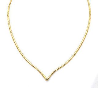 * An 18 Karat Yellow Gold Necklace 8.00 dwts.