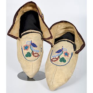 Athabascan Metis Beaded Hide Moccasins