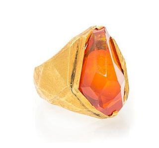 A Yellow Gold and Fire Opal Ring, 17.70 dwts.
