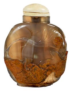 Banded Agate Snuff Bottle With Carp