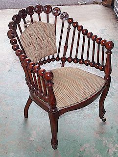 Huntziner Parlor Chair