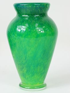 20th C. Daum France Apple Green Art Glass Vase