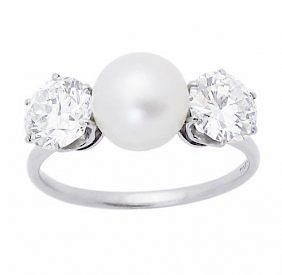 Tiffany & Co PT Round Brilliant  Diamond & Natural Ring