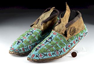 20th C. Native American Beaded Leather Moccasins