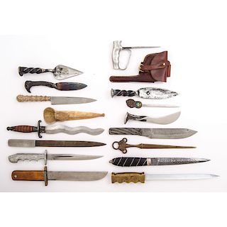 Assorted Fixed Blade Knives 