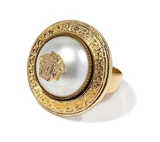 A Gianni Versace Faux Pearl Ring, Approximate (adjustable) size 7.5.