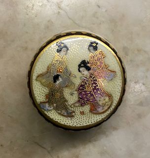 Miniature Satsuma Cosmetic Box, Meiji Period