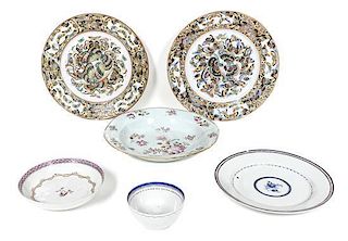 A Collection of Chinese Export Porcelain Articles, Diameter of first pair 9 3/4 inches.