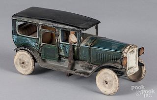 Karl Bub tin clockwork limousine