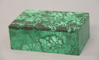 Malachite rectangular box. ht. 1 3/4in., top: 3 3/8" x 5 1/4"
