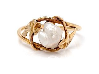 An Art Nouveau Yellow Gold and Pearl Ginkgo Leaf Motif Ring, 2.20 dwts.