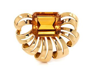 * A Retro Yellow Gold and Citrine Brooch, 16.35 dwts.