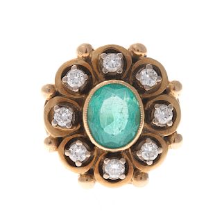 A Lady's Victorian Emerald & Diamond Ring in 14K