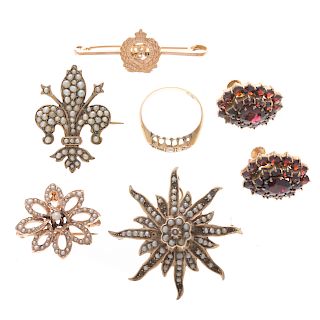 A Collection of Victorian Jewelry in Gold