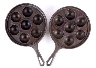 Two Griswold 32 #962 Aebleskiver Pans