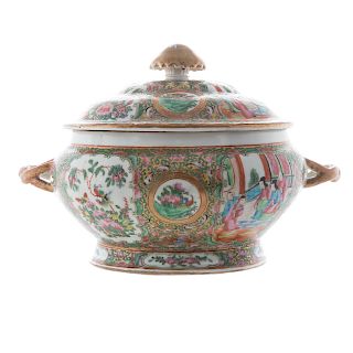 Chinese Export Rose Medallion soup tureen