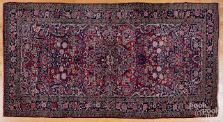 Sarouk carpet
