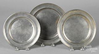 Three Connecticut pewter plates