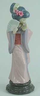 Retired Lladro "Chrysanthemum" Figurine 4990