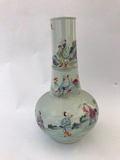 Vintage Chinese Porcelain Vase.