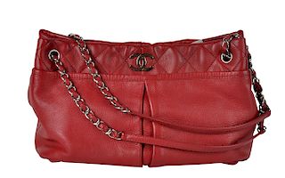 Red Leather CHANEL Tote / Shoulder Bag